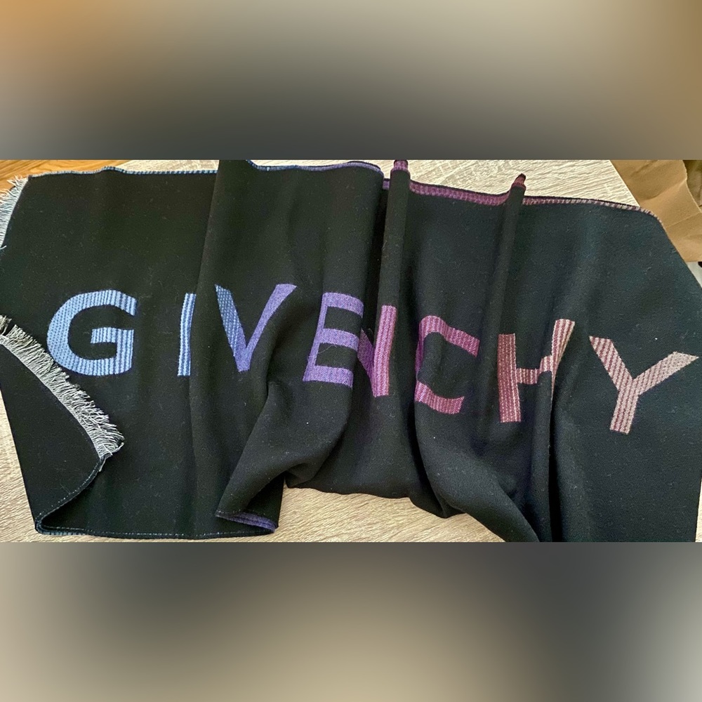 Givenchy Scarf - Picture 3 of 6